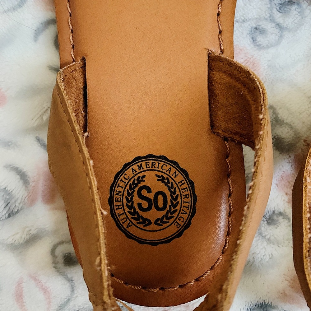 Target Sandals - Picture 2 of 3